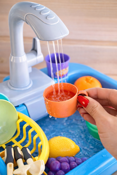 Детская мойка с водой и краном (течёт вода) 19 предметов | Игрушечная кухня Kitchen Wash Basin 7502 фото