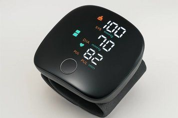 Тонометр на запястье BK-606B &ndash; автоматический, цифровой, с USB-C зарядкой аппарат для измерения давления 7174 фото