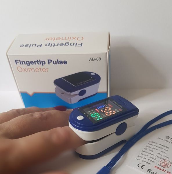 Пульсоксиметр Fingertip Pulse Oximeter SpO2 пульсометр электронный на палец оксиметр 2130 фото