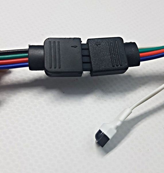 Світлодіодна стрічка LED 5 м SMD 3528 RGB з пультом і блоком живлення 4683 фото
